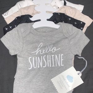 Baby onesies/ bodysuit